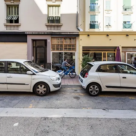 3 Smolett - 2 Pieces Luxe - Climatise - Acropolis Apartment *